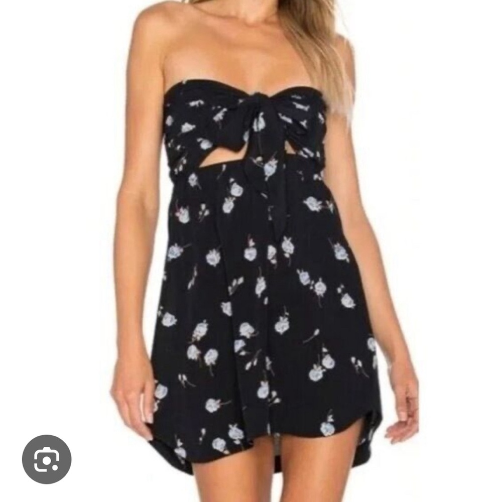 For love and lemons mini dress 🍋